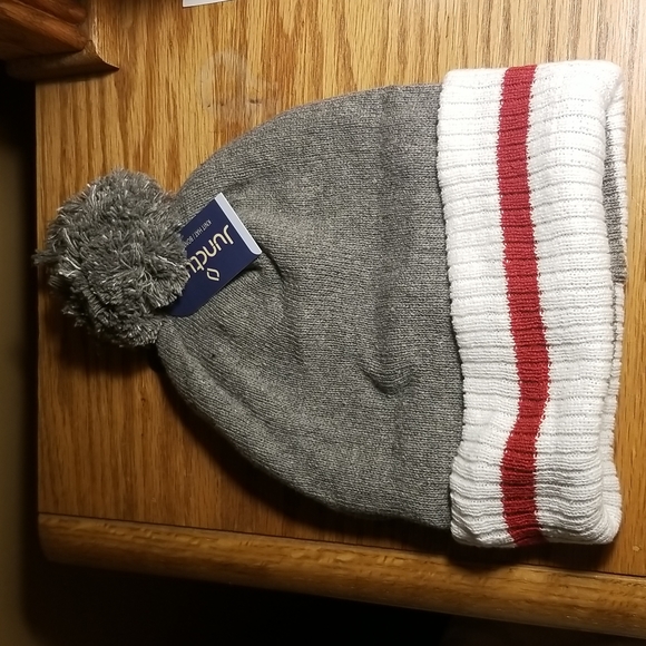 (2) H&M WINTER HATS - Picture 3 of 3